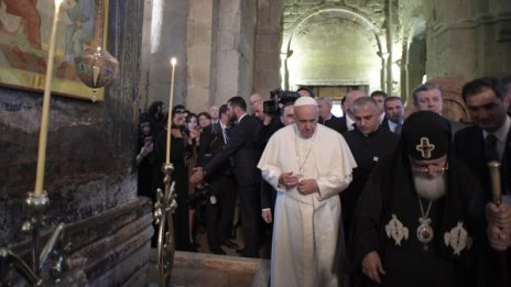 Папата: Не променяйте вярата на православните!