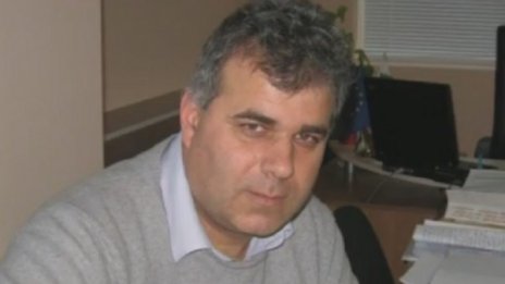 Ще го махаме, няма... съдът върна кмета на Перущица