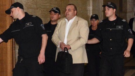 Чеци разигра съда пред родителите на Яна