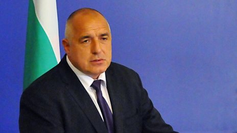 Ние причиняваме войните! Ние трябва да приютим бежанците!