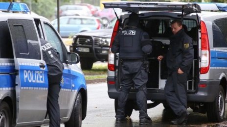 Арест за трима в Германия заради връзки с радикализиран сириец