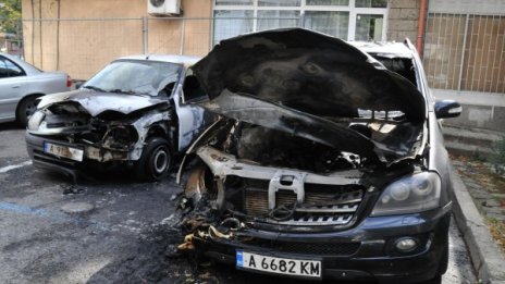 Запалиха джипа на бургаски бизнесмен