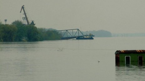 Ниско ниво на Дунав тормози корабоплаването по реката