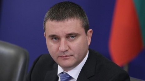 Горанов даде назад за данъците на покойниците