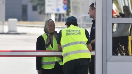 Купуваме 400 джипа с европари, за да пазят границите ни