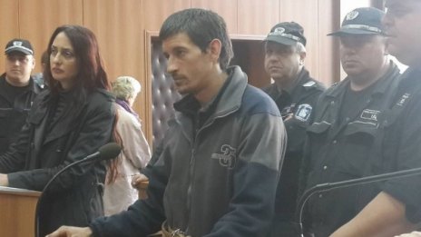 Извергът, насилил и убил пенсионерка, остава в ареста 