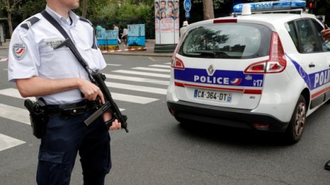 Разследват млада двойка във Франция за тероризъм