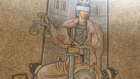 Изверг, заклал сина си в Търново, ще лежи до живот