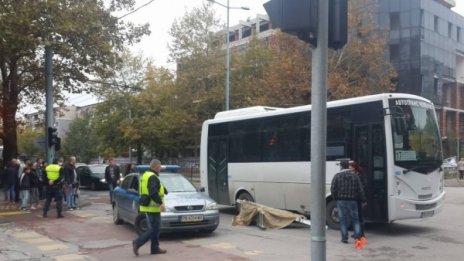 Поредна невинна жертва на пътя, жена загина на зебра