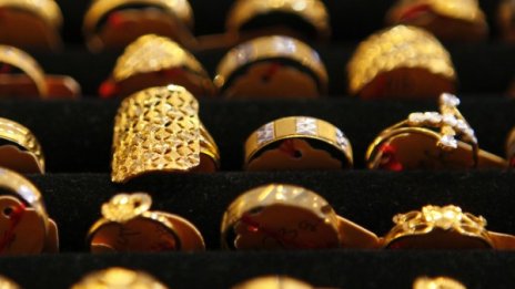 Как да почистим бижутата? С бира, паста за зъби, кетчуп...