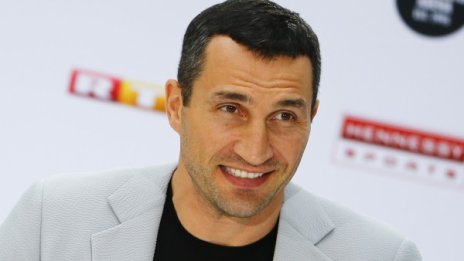 Сблъсък Кличко &ndash; Джошуа няма да има, украинецът пак контузен