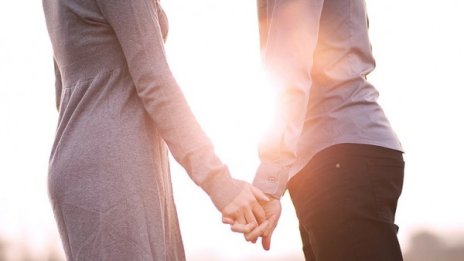 Какво искат жените? Изхвърли боклука, зареди колата...