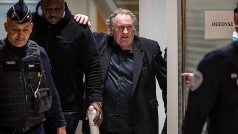 Депардийо пред съда: Нямам навика да опипвам жени