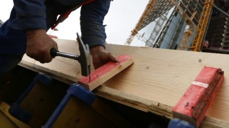 Израел кани наши строители за работа, дава към $2 хил.