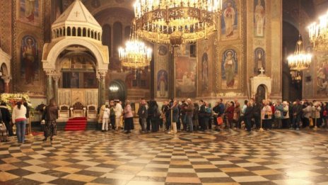 Пари са откраднати от дарителница в катедрален храм 