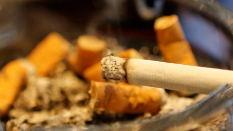 Трудноподвижна жена се подпали... с цигарата си