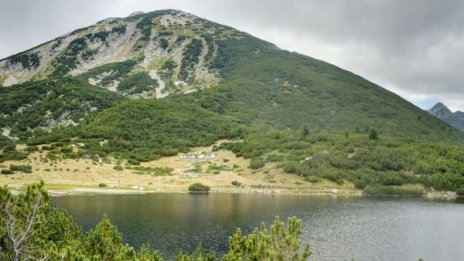 Пак в планината: Спасиха момче и момиче край Безбог  