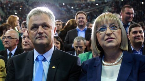 Цачева води с 25,8%, но Радев скъсява разликата