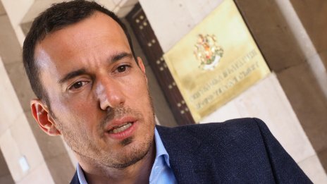 Терзиев покрусен след убийството в столичния мол