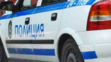 Полицай не взе завоя, блъсна челно бус във Видинско 