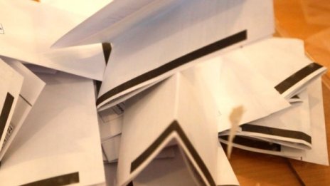 6 834 278 гласоподаватели избират новия ни президент