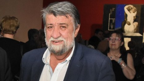Не е време за шоу, категоричен е Рашидов