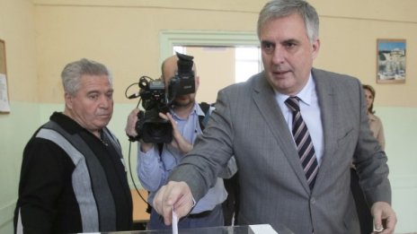 Калфин призна: Припознаха Радев като алтернативата на ГЕРБ