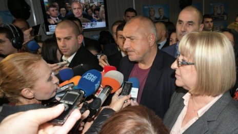 Първо балотажа, после Борисов я подава... оставката