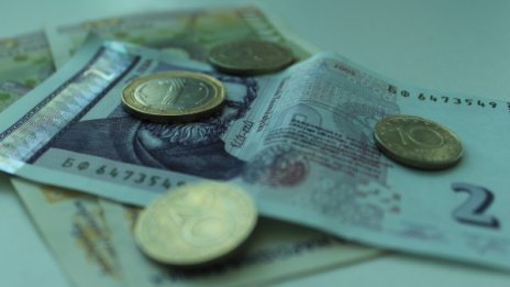 Задигнаха 3 бона, злато и сребро от дом в Бургас