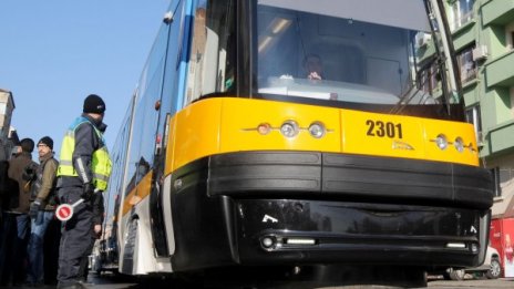 Катастрофа блокира движението на трамваите в София