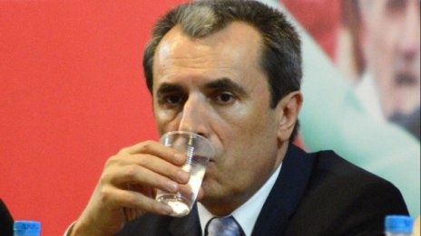Орешарски за балотажа: Ни с Цачева, ни с Радев