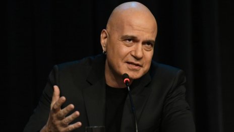 Слави за резултата: Чудовищна манипулация!