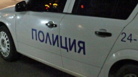 Майка удари с юмрук директорка на забавачка