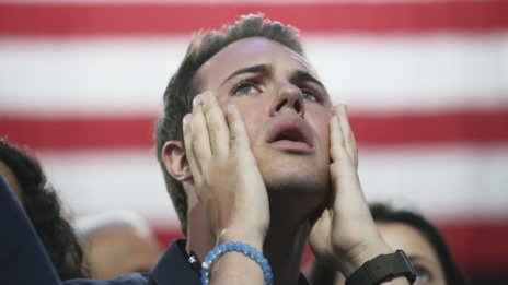 В очакване на развръзката: Посърналите демократи!