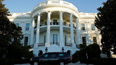 Обама поздрави Тръмп, покани го на среща