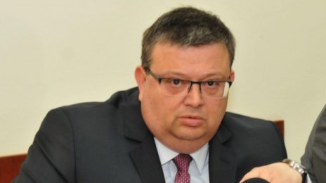Цацаров отчита: 209 сигнала, нито един задържан