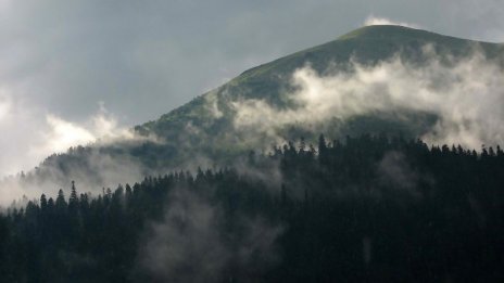 Времето днес: Вятърът отслабва, облачността се увеличава