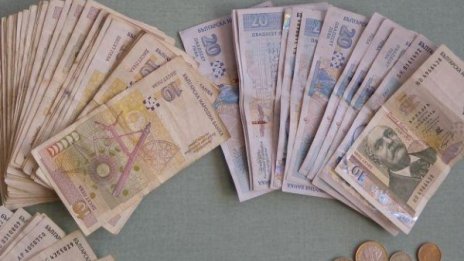 Българинът недоволен от корупцията. Ама не подава сигнали!