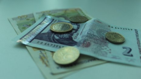 Бюджетът на ДОО мина на първо четене, въпреки критиките