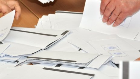 Купеният вот – заради работа, обществена поръчка, социална помощ...