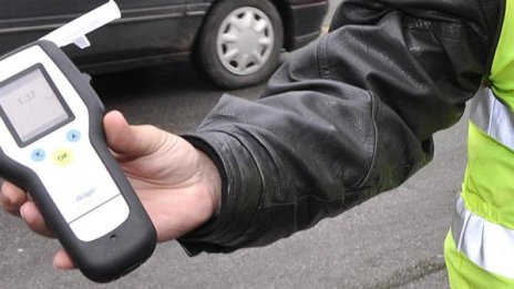 Спипаха пиян, седнал зад волана с 3,33 промила