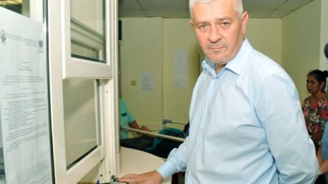 МЗ ще обжалва отмяната на пръстовия отпечатък