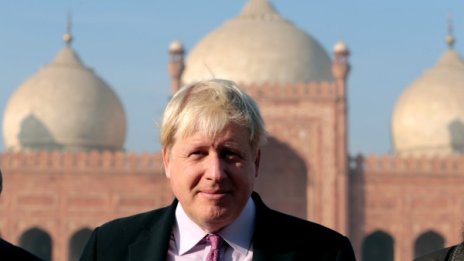 Борис Джонсън - пратеникът на Лондон на погребението на Кастро