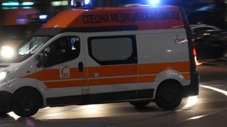 Нов ужас на пътя: Тир и кола се удариха на пътя Елхово-Лесово