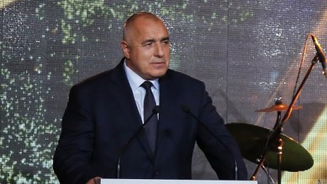 Борисов: Няма да се подведем по всеобщата лудост!