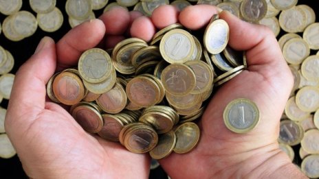Пенсионерка даде 6200 лв. за "разваляне на магия"