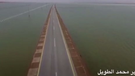 Пустиня ли, море ли? Дъждове наводниха Саудитска Арабия