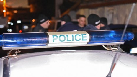 Пловдивско семейство с канабис в Бургас, арестуваха ги