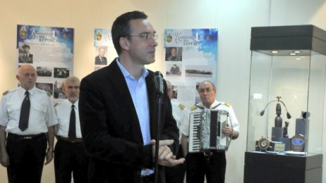 Това е празник! Никулден неучебен в Бургас, транспортът &ndash; гратис