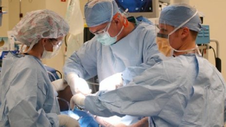 Пари, връзки, секс &ndash; условията за специализация на лекари у нас